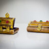 Coffrets en bois sculpté avec ornements dorés et pierres colorées (3 pièces) – Image 2